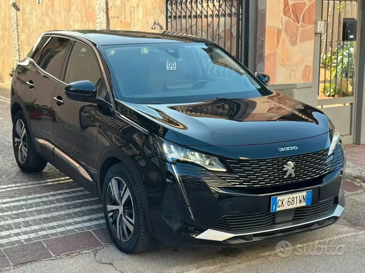 Usata Peugeot 3008 Allure 131 CV (96 kW) 2022 Nero SUV