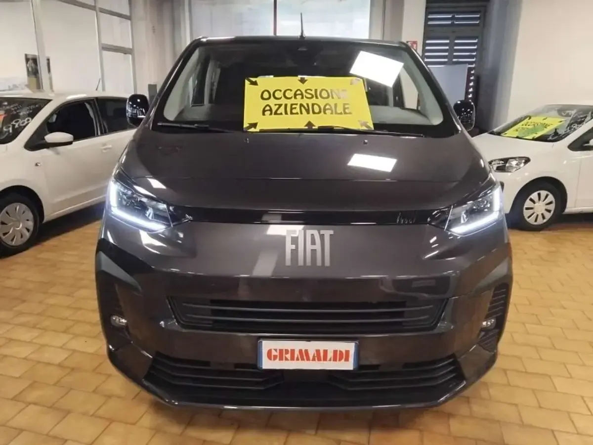 Usata Fiat Ulysse 130 kW (177 CV) 2025 Grigio scuro / metallizzato Monovolume
