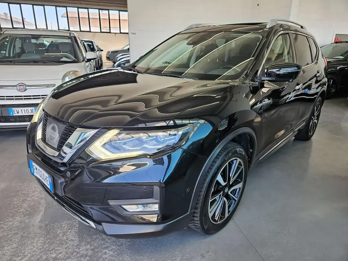 Usata Nissan X-Trail Tekna 131 CV (96 kW) 2017 Nero SUV