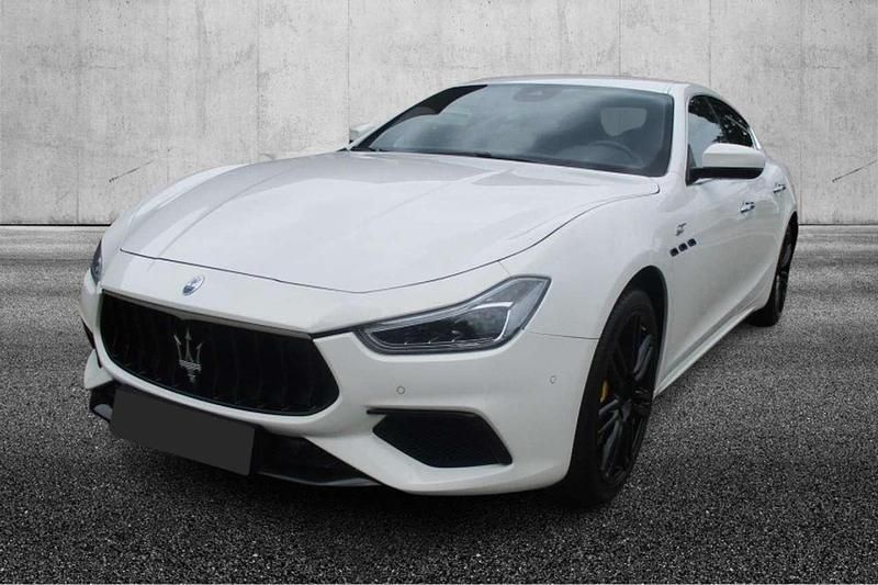 Bianco Usata 2022 Maserati Ghibli Tre volumi | 51.950 € (Molto cara) - Immagine 1/4