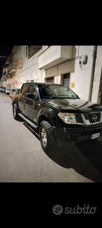 Usata Nissan Navara 174 CV (127 kW) 2006 Nero Pick-up