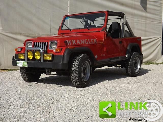 Usata Jeep Wrangler Laredo 119 CV (87 kW) 1990 Rosso SUV