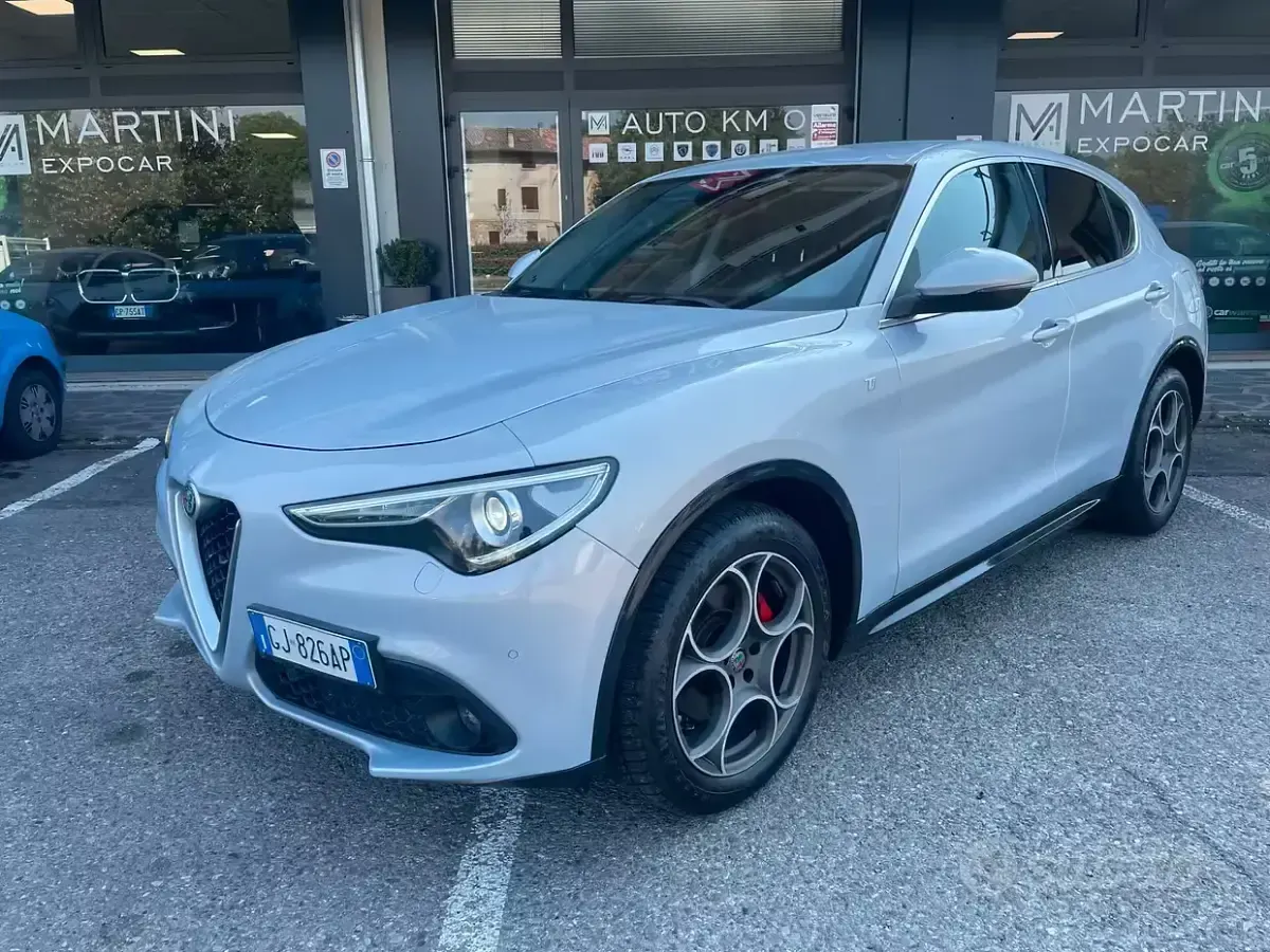 Usata Alfa Romeo Stelvio Ti 209 CV (153 kW) 2022 Grigio SUV