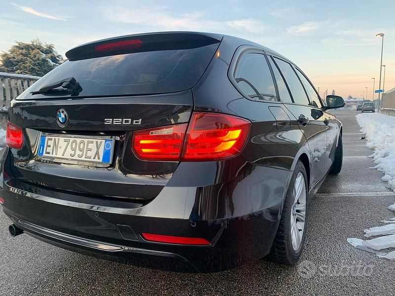 Usata 2013 BMW 320 Sport Line Station wagon | 8900 € (Buon prezzo) - Immagine 1/4