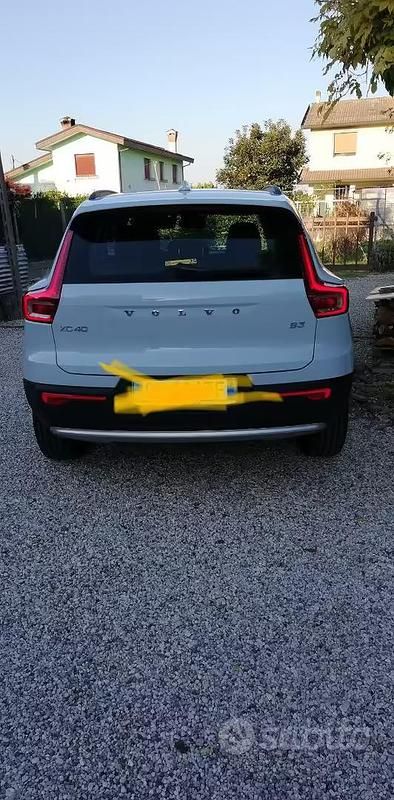 Usata Volvo XC40 163 CV (119 kW) 2025 SUV