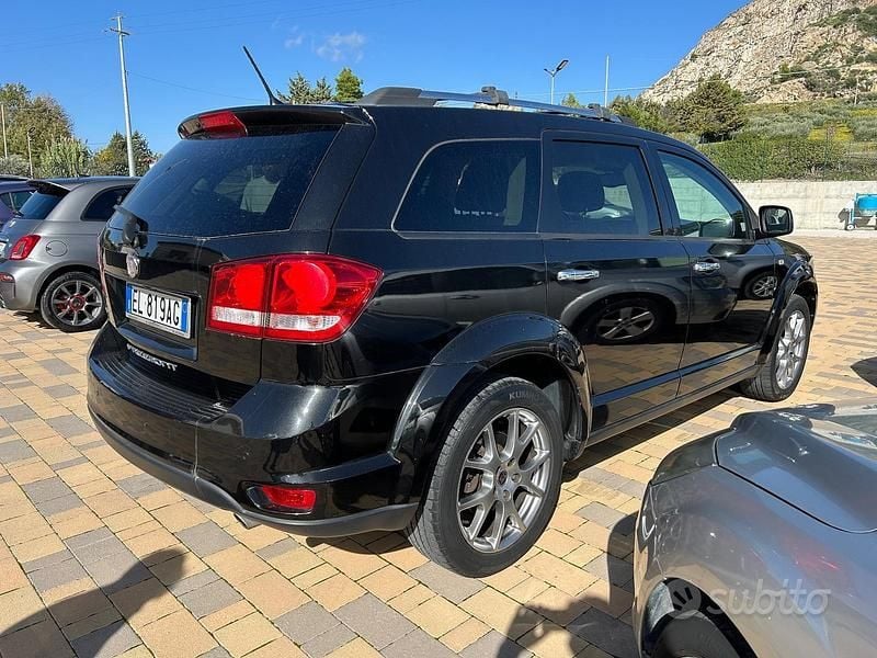 Usata Fiat Freemont Lounge 170 CV (125 kW) 2012 Nero SUV