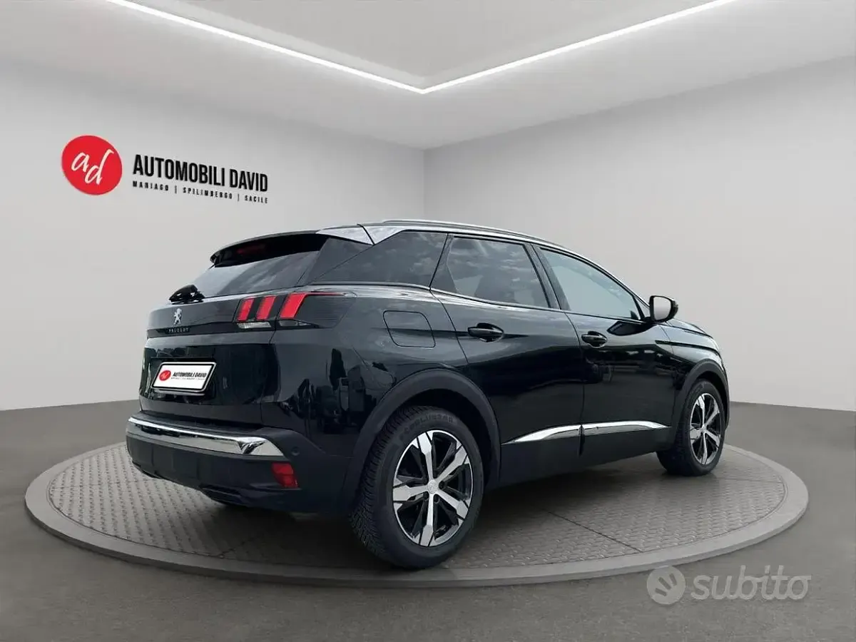 Usata Peugeot 3008 GT-line 120 CV (88 kW) 2018 Nero SUV