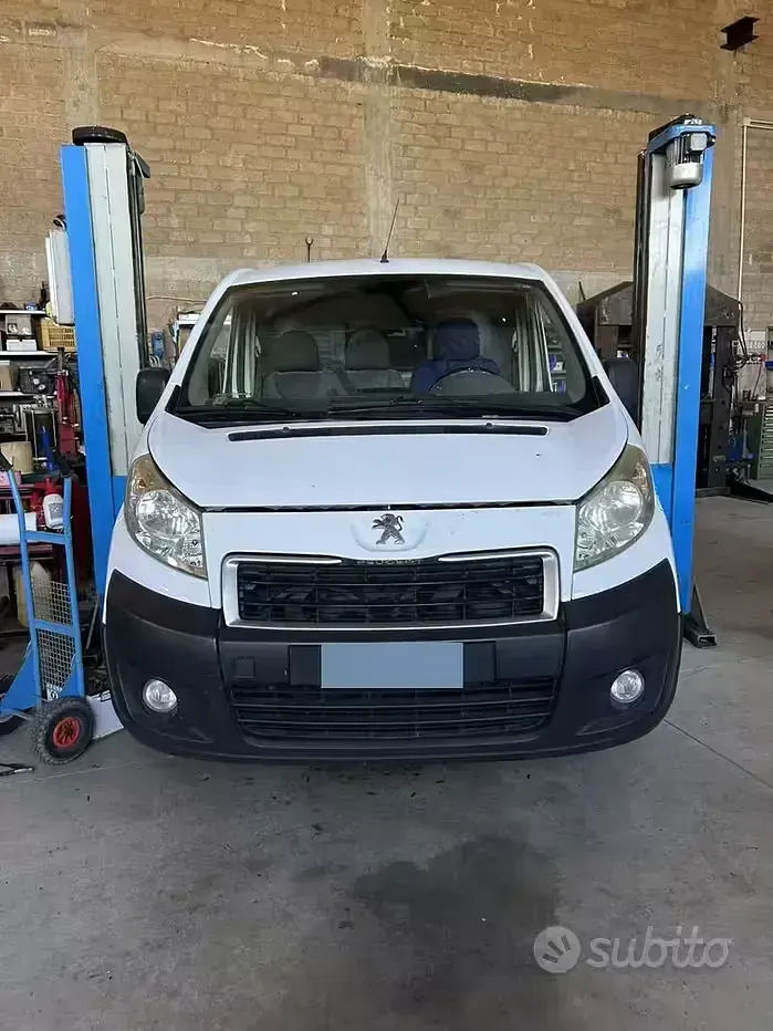 Usata Peugeot Expert 128 CV (94 kW) 2012 Furgone