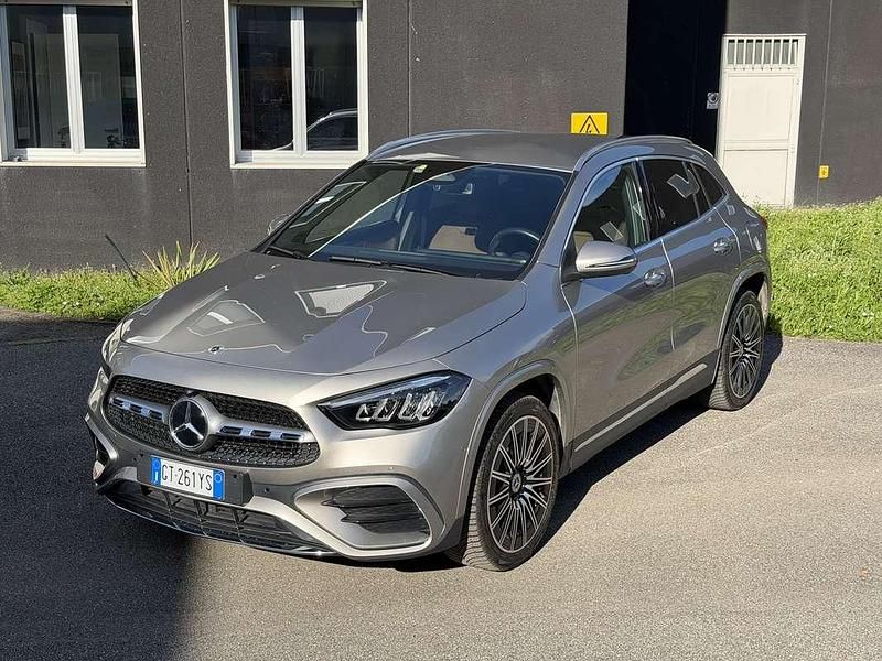 Usata Mercedes GLA250 AMG Line Premium 218 CV (160 kW) 2023 SUV