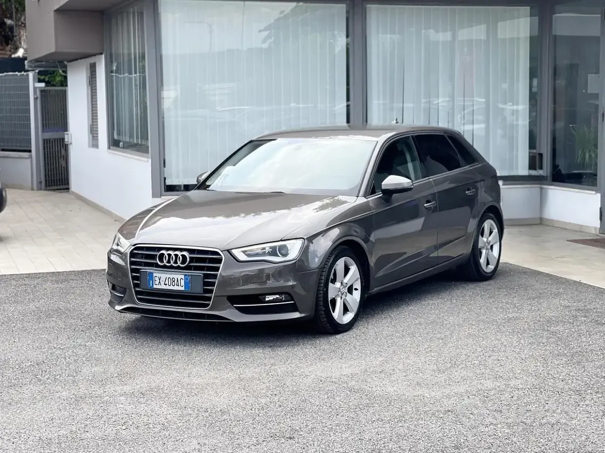Usata Audi A3 150 CV (110 kW) 2014 Grigio Berlina