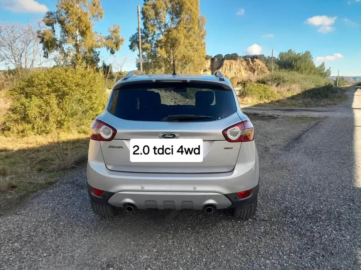 Usata Ford Kuga Titanium 140 CV (102 kW) 2010 Argento SUV