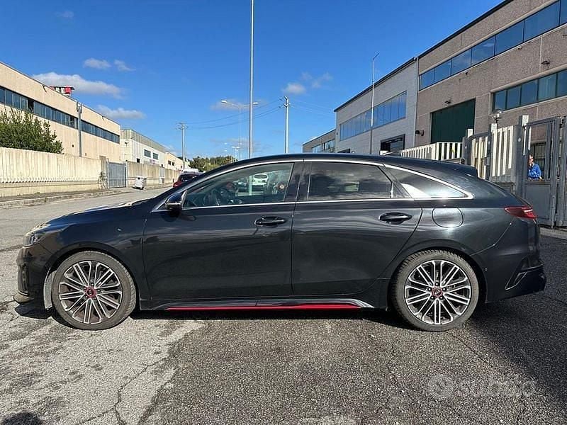 Usata Kia ProCeed GT 204 CV (150 kW) 2019 Nero Station wagon