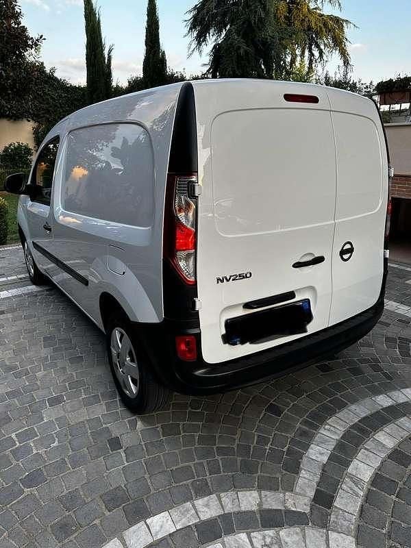 Usata Nissan NV250 95 CV (69 kW) 2021 Bianco Furgone