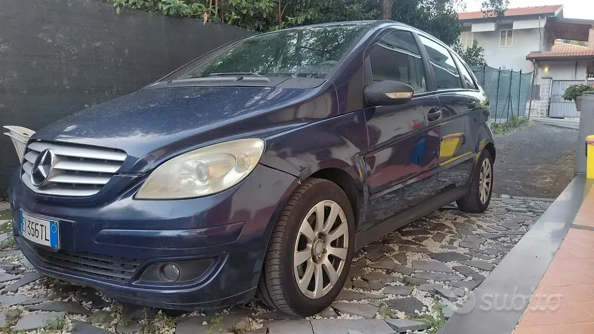 Usata Mercedes B180 109 CV (80 kW) 2007 Monovolume
