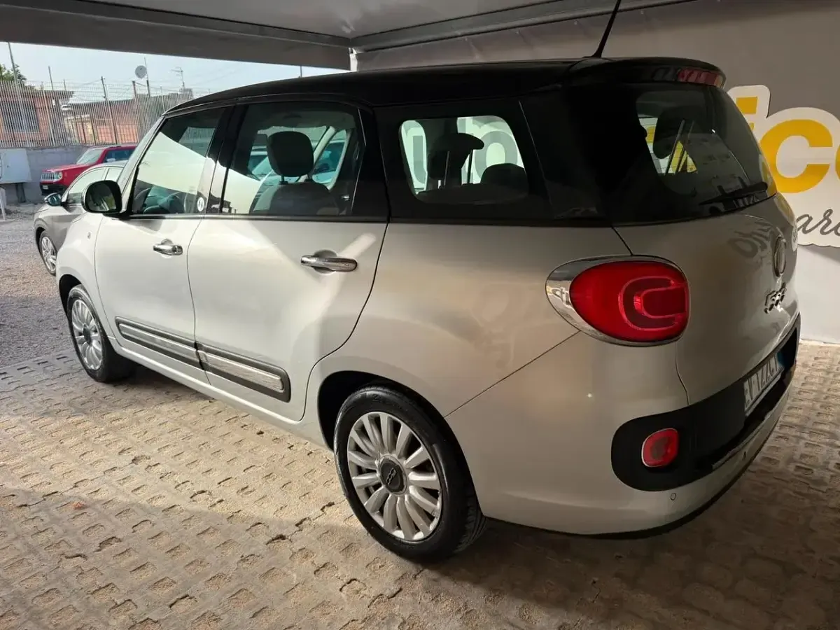 Usata Fiat 500L Living 105 CV (77 kW) 2014 Argento Monovolume