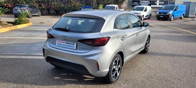 Usata MG MG3 Comfort 115 CV (84 kW) 2025 Argento Utilitaria