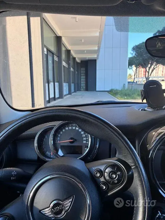 Usata Mini One D 95 CV (69 kW) 2018 Nero Utilitaria