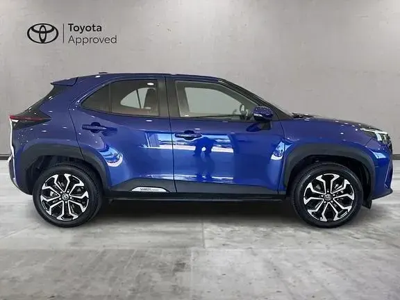 Usata Toyota Yaris Cross Trend 116 CV (85 kW) 2022 Blu SUV