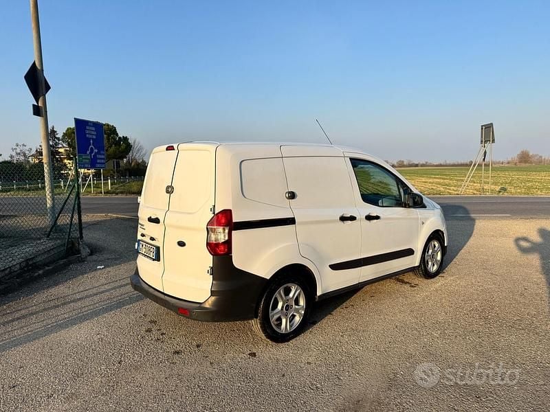 Usata Ford Transit Trend 75 CV (55 kW) 2022 Bianco Furgone