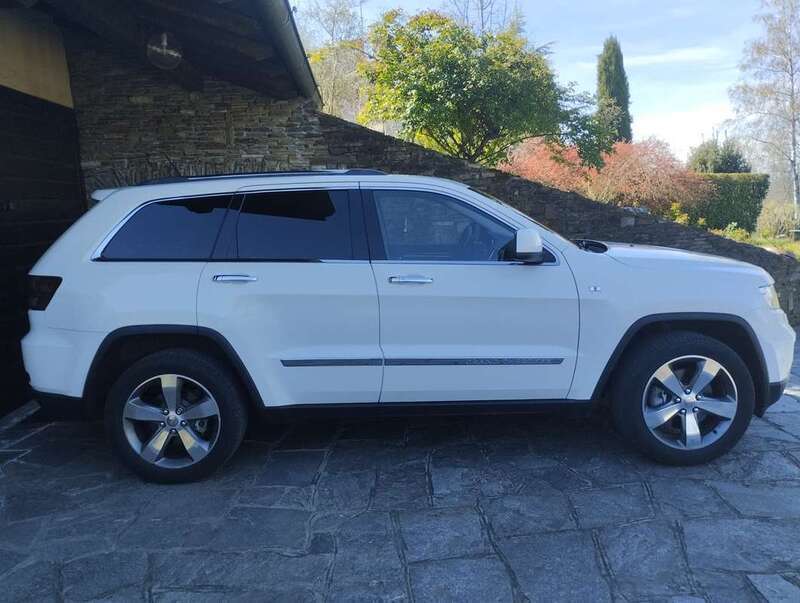 Usato 2011 Jeep Grand Cherokee 3.6 Benzin 286 CV (20.000 €)