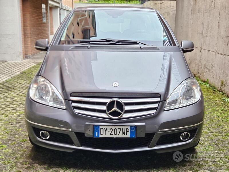 Usata 2009 Mercedes A180 Due volumi | 3490 € - Immagine 1/4