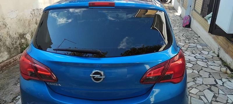 Usata Opel Corsa Edition 69 CV (50 kW) 2019 Utilitaria