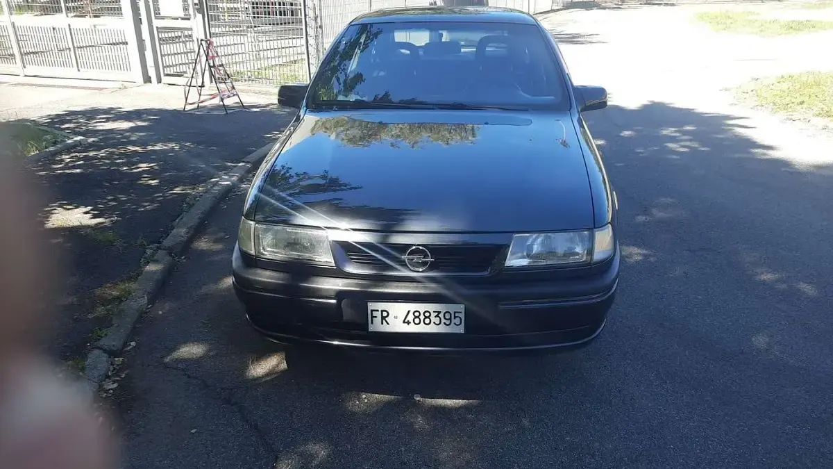 Usata Opel Vectra 75 CV (55 kW) 1993