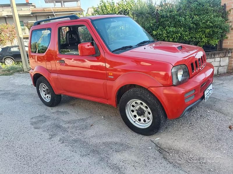 Usata Suzuki Jimny 86 CV (63 kW) 2008 Rosso SUV