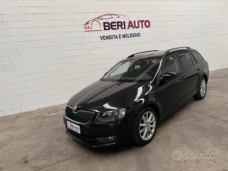 Usata Skoda Octavia Executive 149 CV (109 kW) 2013 Nero Station wagon