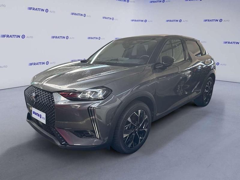 Grigio platino [m0vl] metall Usata 2023 DS Automobiles DS3 Rivoli SUV | 19.700 € (Ottimo prezzo) - Immagine 1/4