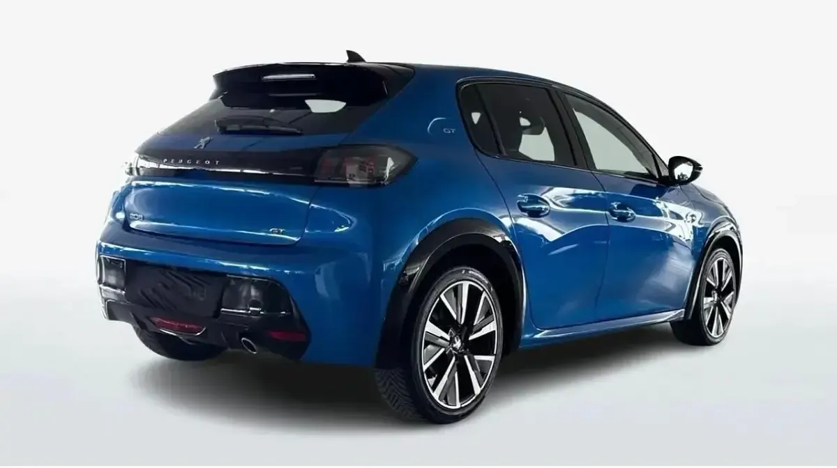 Usata Peugeot 208 GT-line 101 CV (74 kW) 2021 Blu Utilitaria