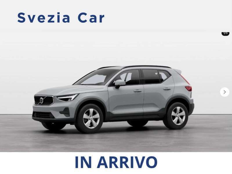 Grigio Usata 2024 Volvo XC40 SUV | 29.850 € (Super prezzo) - Immagine 1/4