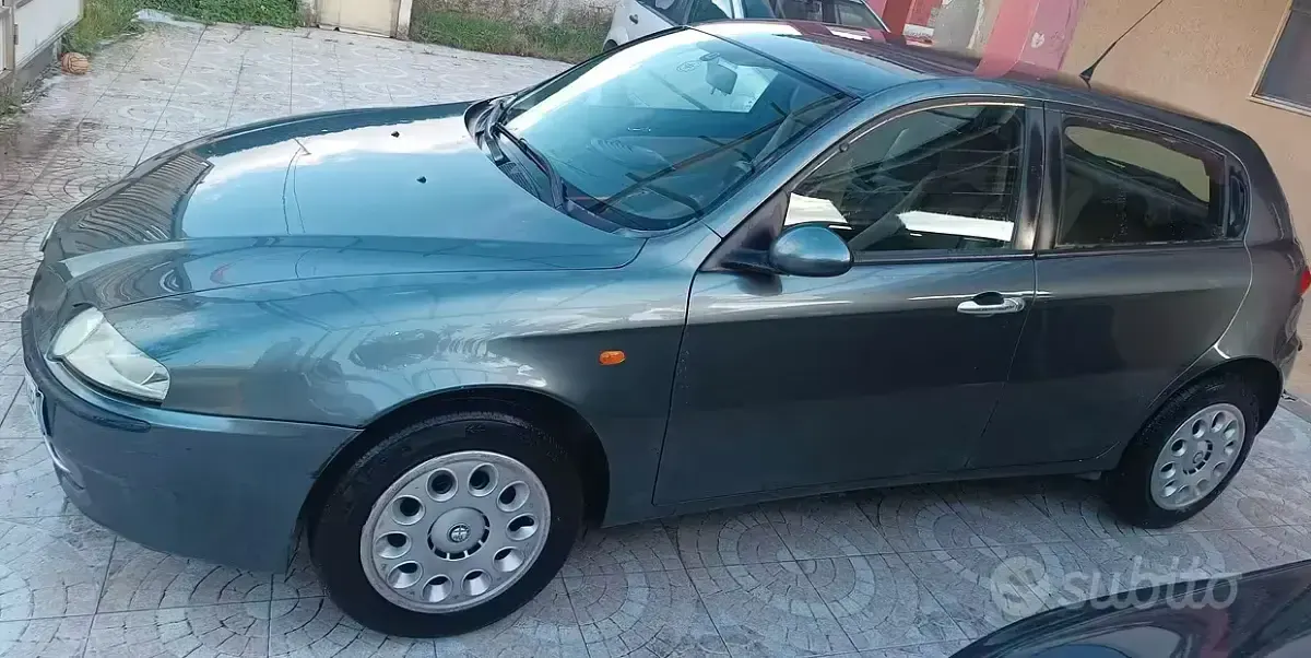 Usata Alfa Romeo 1900 140 CV (102 kW) 2003 Verde Berlina