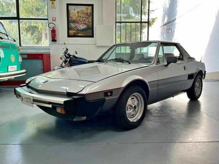 Usata Fiat X 1/9 84 CV (61 kW) 1979 Argento Cabrio