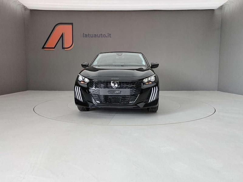Usata Peugeot 208 Allure 101 CV (74 kW) 2025 Nero perla Utilitaria