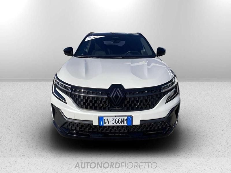 Usata Renault Austral Iconic Esprit Alpine 200 CV (147 kW) 2024 Bianco SUV