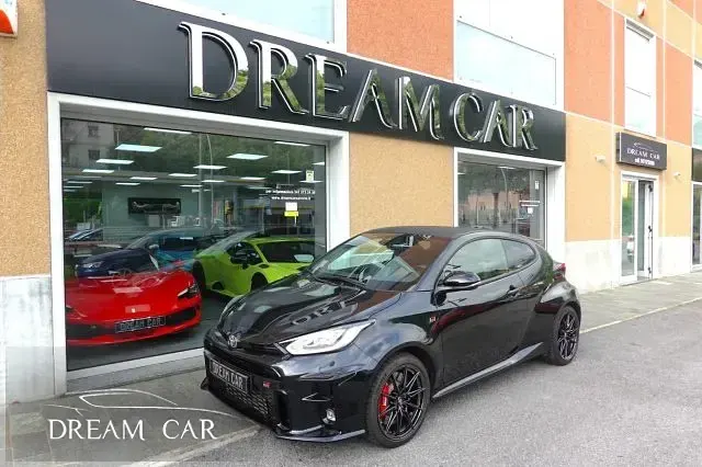 Usado Toyota Yaris 280 CV (205 kW) 2023 Utilitario