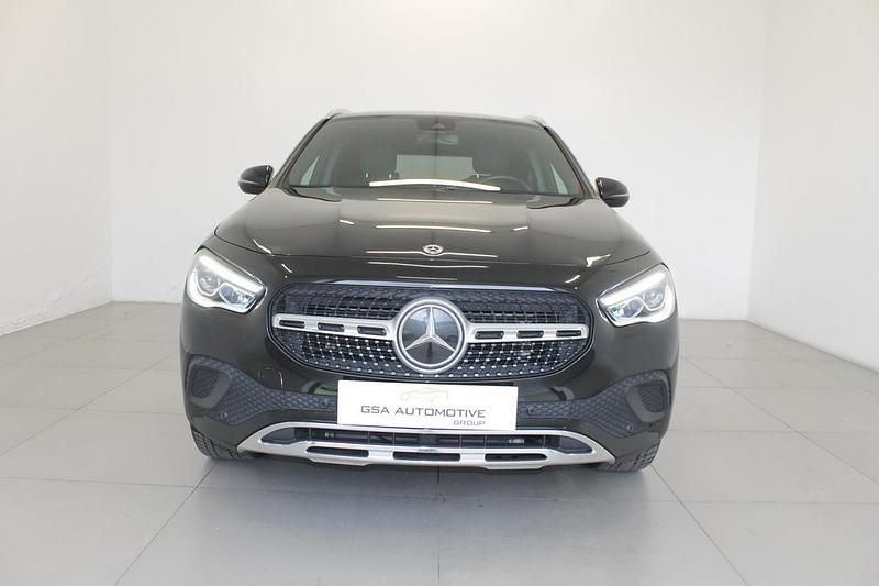Usata Mercedes GLA200 150 CV (110 kW) 2021 Viola SUV