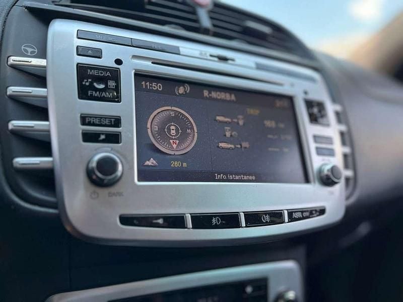 Usata Lancia Delta 120 CV (88 kW) 2010 Utilitaria