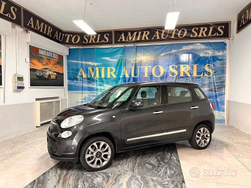 Grigio Usata 2015 Fiat 500L Lounge Monovolume | 6999 € (Buon prezzo) - Immagine 1/4