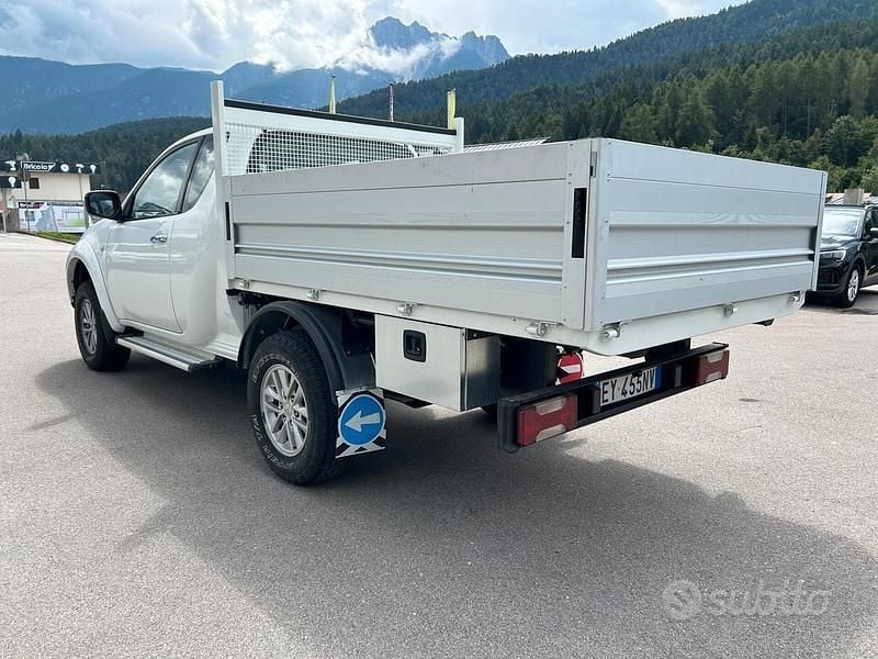 Occasion Mitsubishi L200 Intense+ 178 ch (130 kW) 2015 Blanc Pick-up