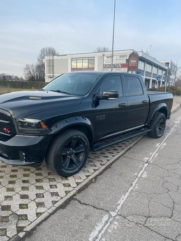Usata Dodge Ram 394 CV (289 kW) 2017 Nero Pick-up