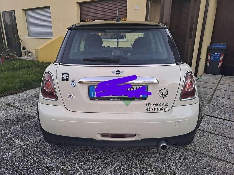 Usata Mini Cooper D 111 CV (81 kW) 2012 Bianco Utilitaria