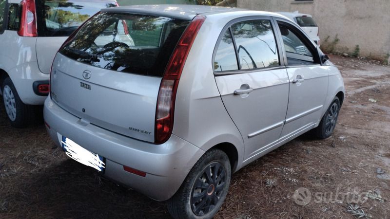 Usata Tata Indica 75 CV (55 kW) 2011 Grigio Utilitaria