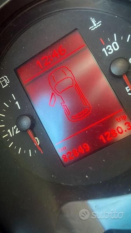 Usata Seat Leon CUPRA 241 CV (177 kW) 2008 Nero Utilitaria