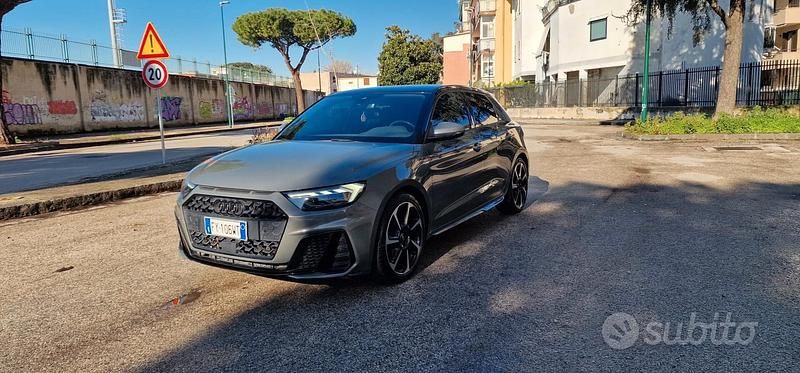 Usata Audi A1 Ambiente 150 CV (110 kW) 2019 Grigio SUV