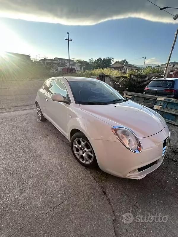 Usata Alfa Romeo MiTo 105 CV (77 kW) 2010 Bianco Utilitaria