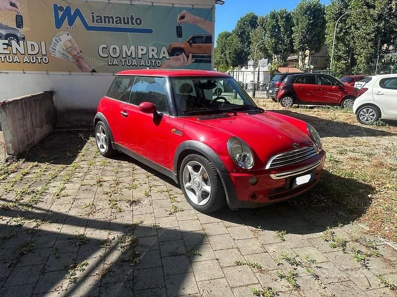 Usata Mini Cooper 116 CV (85 kW) 2005 Rosso Utilitaria