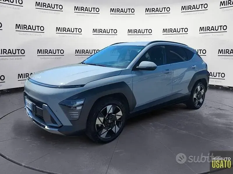 Usata Hyundai Kona 141 CV (103 kW) 2024 Grigio SUV
