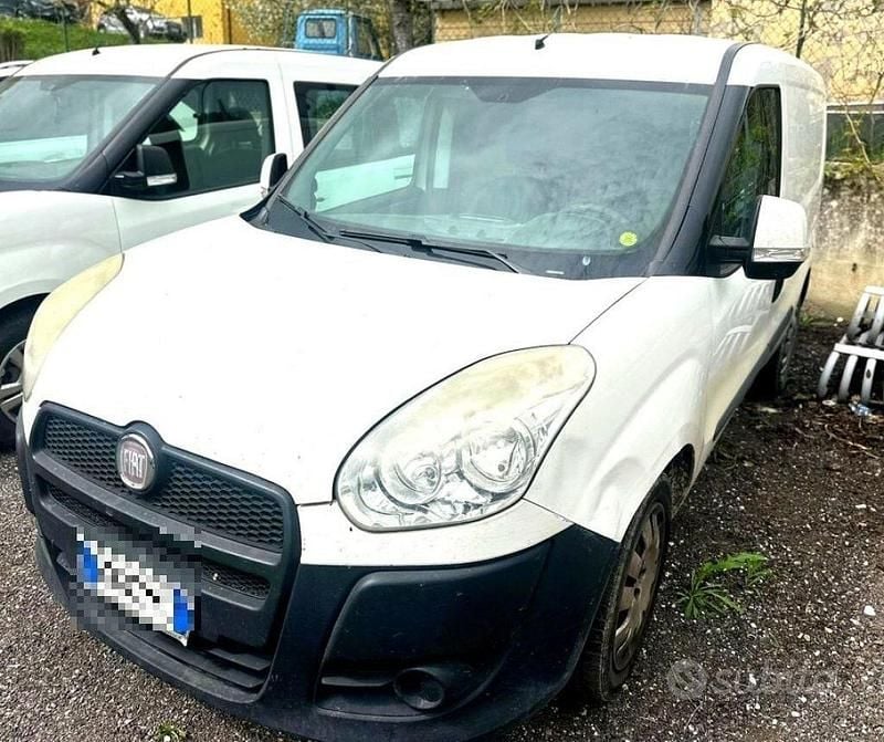 Usata Fiat Doblò Active 120 CV (88 kW) 2011 Bianco Monovolume